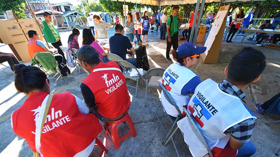 Consultor de CID Gallup: La encuesta nos muestra muy poca base de ARENA y del FMLN consultor-de-cid-gallup-la-encuesta-nos-muestra-muy-poca-base-de-arena-y-del-fmln
